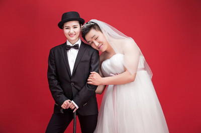 变装婚纱照欣赏 个性反串婚纱照集锦